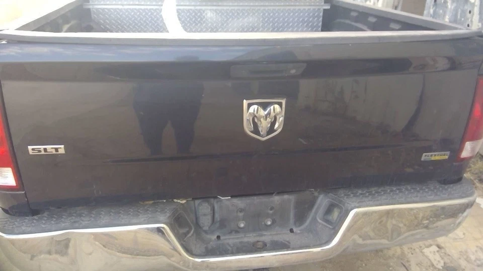 (LOCAL PICKUP ONLY) Trunk/Hatch/Tailgate Ram's Head Emblem Fits 12-17 DODGE 1500 Foto 1 de 4