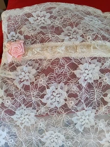 VTG 80'S HANDMADE Ivory LACE ZIP LINGERIE PANTHOSE ZIP BAG SATIN PADDED HANGER - Imagen 1 de 6