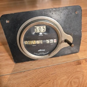 Ford Model T Stewart Speedometer - Picture 1 of 8