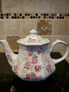 Vintage~Windsor~6.5"T~ Porcelain Teapot~Pink Roses~Embossed Lattice~England(B38) - Picture 1 of 11