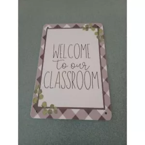 Letrero de hojalata retro vintage Welcome To Our Classroom 8 X 12 (106) - Imagen 1 de 2