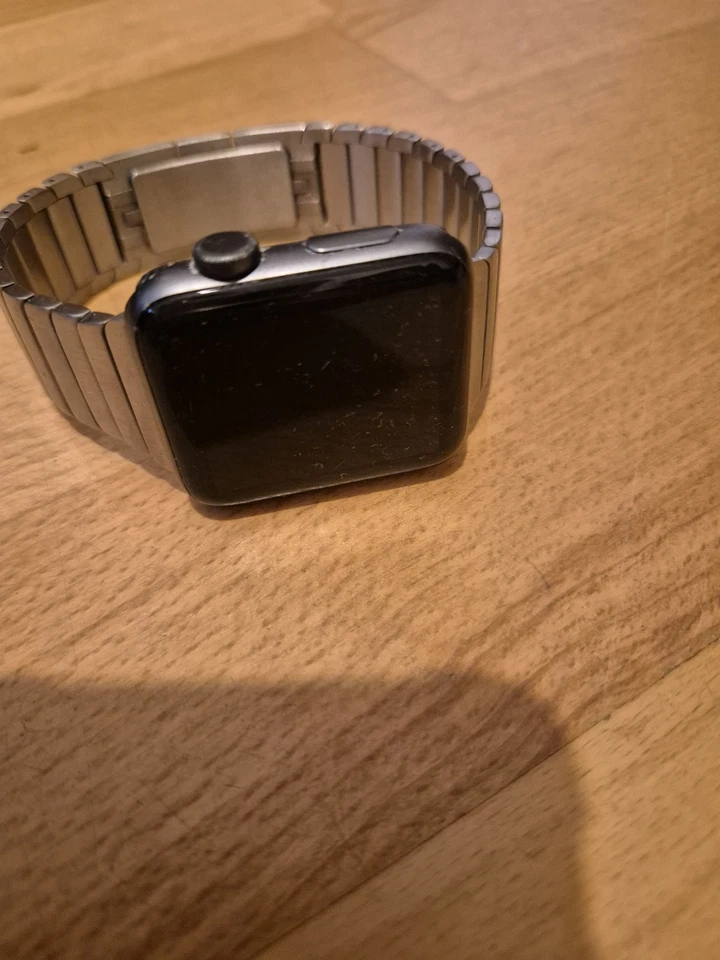 Apple Watch Series 2 42MM Space Grey With Metal Strap Untested. - Image 1 of 4