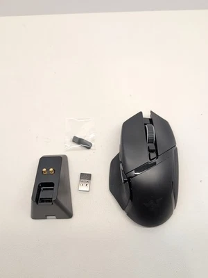 Razer Basilisk Ultimate Wireless Gaming Mouse with Charging Dock Black Z4 #174 - Image 1 of 4