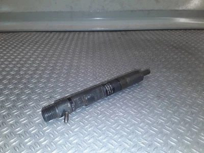 Renault Clio III 2007 Diesel fuel injector Ejbr05102d 63kW DEV516599 - Imagem 1 de 4