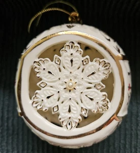 MADISON AND MAX 2005 PORZELLAN ORNAMENT - Bild 1 von 9