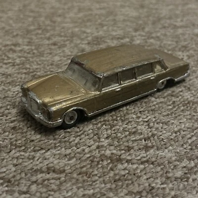 Corgi Toys original red Mercedes-Benz 600 Pullman 247, England,rare and vintage! - Image 1 of 4