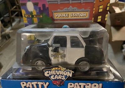Coche de juguete coleccionable Chevron Patty Patrol, coche de policía nuevo en caja Foto 1 de 3