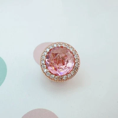 Chapado en Oro Rosa Corazones Radiantes Rosa Circonita cúbica Dije Cuentas para EURO Dije Pulsera Foto 1 de 4