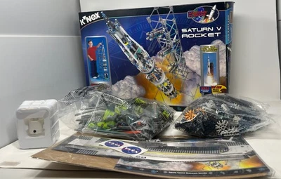 *RARE & RETRO* K'NEX Saturn V Rocket #15122 934 pcs New Open Box - Image 1 of 4