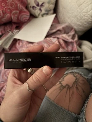 Laura Mercier Tinted Moisturizer Bronzer - 15ml- 0.5 Oz- Sunbeam 03- New - Image 1 of 2