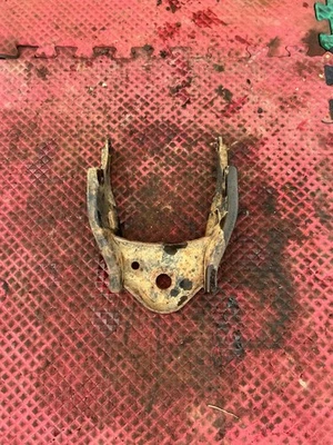 Suzuki Eiger 400 2003 4x4 receptor de montaje enganche de remolque Foto 1 de 4