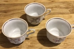 3 Walbrzych Cups Saucers Flair Pattern Ribbed And Scalloped Made in Poland - Picture 1 of 4
