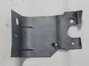 Briggs & Stratton 500 Series Weed Eater Mower Engine Cylinder Shield 690400 - Picture 1 of 2