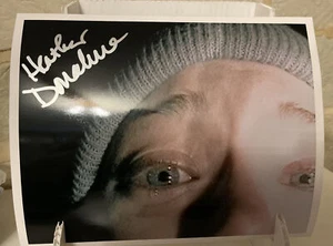 AUTÉNTICA FOTO ORIGINAL FIRMADA HEATHER DONAHUE HORROR BLAIR PROYECTO BRUJA 10X8 - Imagen 1 de 2