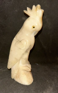 Carved Marble/Alabaster? Cockatoo - Sculpture - Small but nice! - Picture 1 of 7