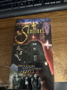 The Sentinel Vhs Horror Chris Sarandon John Carradine Scary Video Shocker - Picture 1 of 4