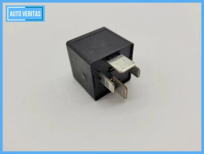 BMW 1er/2er/3er/5er/6er/X1/X2/X3 Relay Locker Black 61366901469 - Image 1 of 4