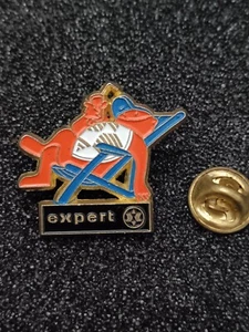 Pin's Pins Pin Enamel 42 Magasins Électroménager Son Hi Fi Image "expert" - Picture 1 of 1