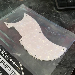 Golpeador perlado blanco perlado de 4 capas para bajos Gibson SG modelos estándar y descoloridos - Imagen 1 de 8