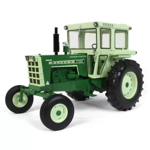 1/16 High Detail Oliver 1755 2WD Diesel Tractor With Cab by Spec Cast SCT777 - Picture 1 of 7