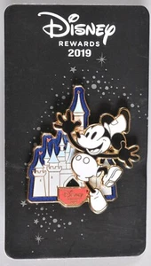 Disney Parks Disney Rewards 2019 Pin Steamboat Willie Castle Visa Rewards NEW - Picture 1 of 1