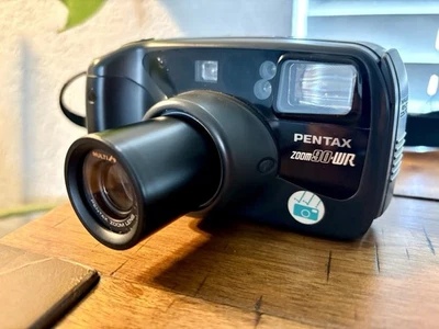 CÁMARA FOTOGRÁFICA PENTAX ZOOM 90 WR 35MM + ESTUCHE, CORREA Y MANUAL - JUEGO COMPLETO PROBADO Foto 1 de 4