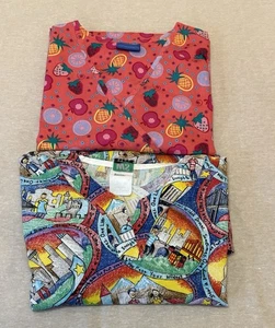 Lot Of 2 Asst Brands Size Large/XL Scrub Tops WS Gear &Carols Scrubs - Picture 1 of 21