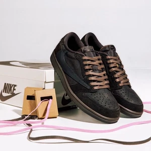 ✅Jordan 1 Retro Low OG SP Travis Scott Velvet Brown Size: US M 11.5  DM7866-202 - Bild 1 von 12