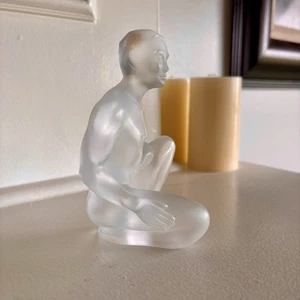 RARA statuina statua in vetro smerigliato firmata Lalique France nudo APOLLO - Foto 1 di 9