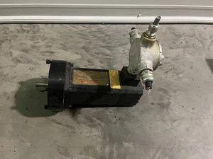 Kollmorgen EB-202-A-11 Industrial Drives Brushless Motor 2500 RPM 230v - Picture 1 of 6