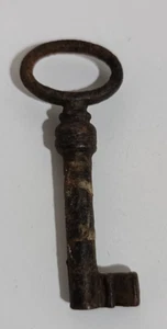 Antique old collectible small metal iron key skeleton 1 - Picture 1 of 6