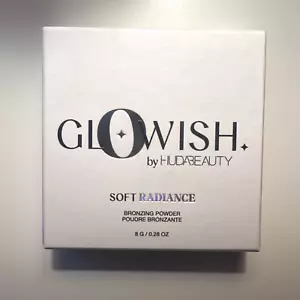 🔥Glowish by Huda Beauty Soft Radiance polvere abbronzante 1-TG. COMPLETO ~ 01 LIGHT NUOVO CON SCATOLA - Foto 1 di 8