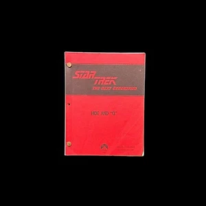 Star Trek - The Next Generation - Hide and "Q" Movie Script - with COA - Picture 1 of 3