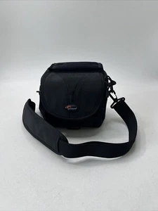 Funda de cámara Lowepro Rezo 110 AW para Nikon, Canon, Pentax, Minolta - con cubierta de lluvia - Imagen 1 de 11