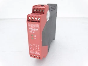 SCHNEIDER ELECTRIC XPSAC3421P Relay - Picture 1 of 3