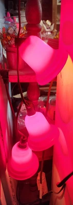 VINTAGE 1950S HARD PLASTIC CHRISTMAS LIGHT UP BELLS CLUSTER - Image 1 of 2