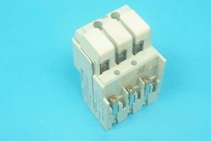 Telemecanique LB1-LC03M10 motor overload protection module 3 poles 38-67A 660VAC - Bild 1 von 3