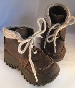 Toddler Size 5 Gymboree Boys Leather Boot Shoe  EUC - Picture 1 of 6