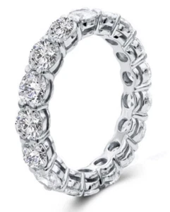 Italo Eternity Round Stunning band NIB Size 7 3/4 - Picture 1 of 2