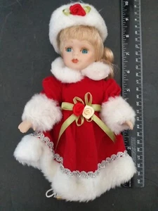 Vntg Porcelain Doll Long Red Velvet Dress Fur Hat Christmas Victorian H17 - Picture 1 of 8