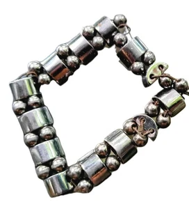 39 Black Shiny Hermatite Beads ~ Magnetic ~ 2 Shapes Therapeutic•Jewelry•Crafts - Picture 1 of 1