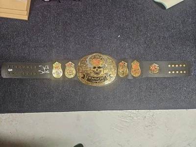 *ЧИТАЙТЕ* Ремень с Подписью Stone Cold Стива Остина с Курящими Черепами Beckett Подлинный! - Изображение 1 из 4