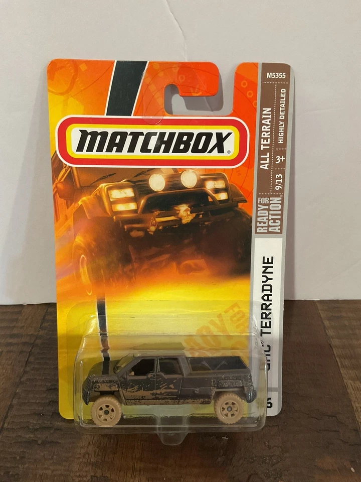 Matchbox GMC Terradyne 2007 todo terreno #96 marrón con barro fundido a presión nuevo en paquete Foto 1 de 4