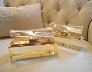 MAGNÍFICO PAR ITALIANO ESCULTURA DE MESA GABRIELLA CRESPI GIO PONTI LUCITE LATÓN - Imagen 1 de 9