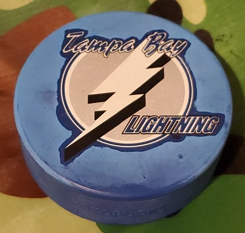 TAMPA BAY LIGHTNING VINTAGE BLUE FOTOPUCK NHL OFFICIAL LICENSED PUCK MADE= π¨π³ Cover