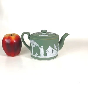 Ca. 1891 Wedgwood Green Jasperware Teapot - Picture 1 of 9