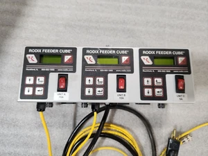 RODIX VIBRATORY CUBE FEEDER CONTROL (FC-200-3, P/N 121-000-2002 - Picture 1 of 5