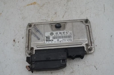 106544 Centralina ECU Skoda Roomster Dal 2006 al 2015 Cod 03C906057AL - Immagine 1 di 4