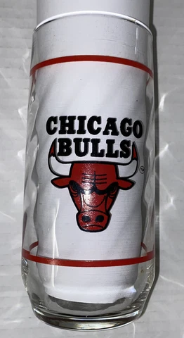 Authentic Jordan Era Chicago Bulls Vintage NBA Bulls Logo 16 oz. Drinking Glass Cover