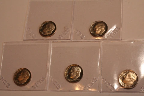 1980 S 10C Proof Roosevelt Dime - **FREE SHIPPING** Cover